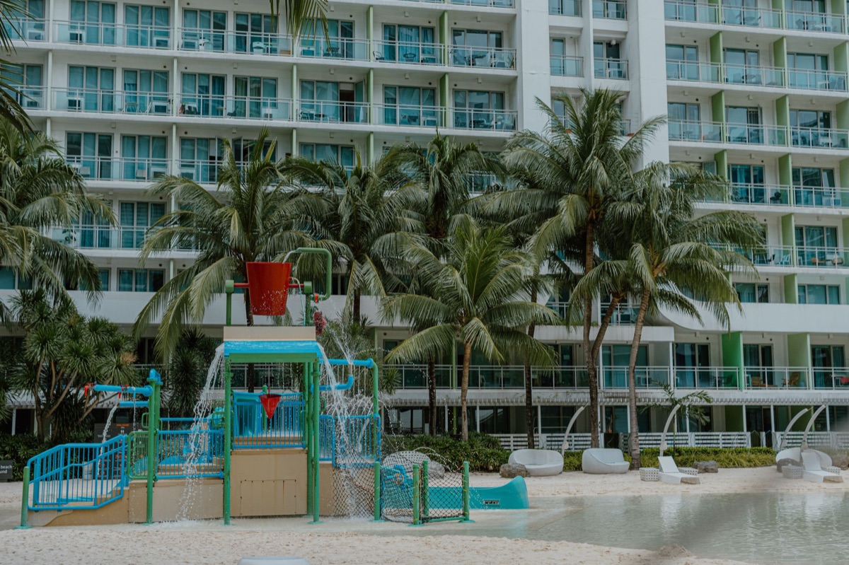 Kindvriendelijk waterpark met glijbanen