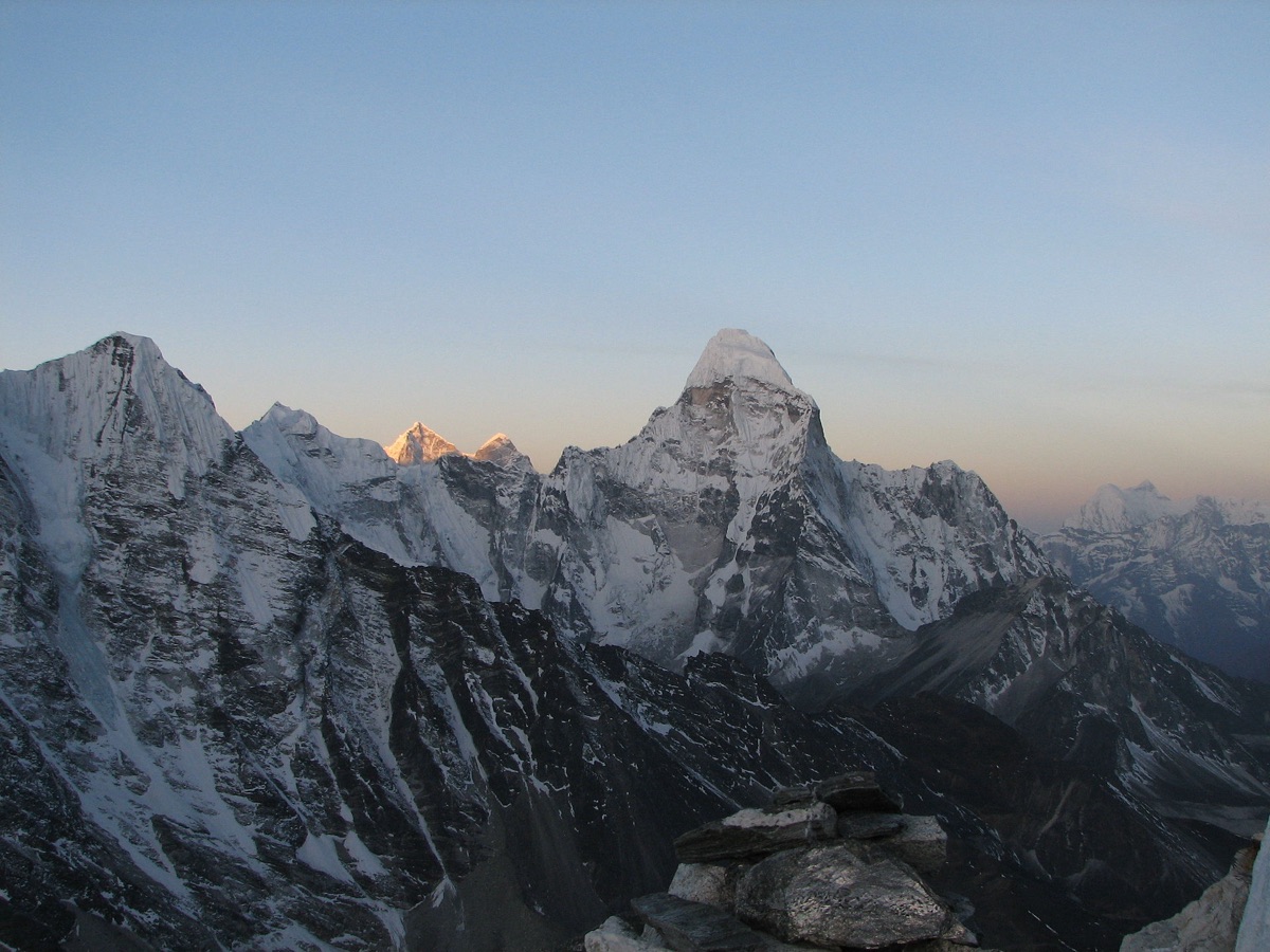 Gebirgsausblick Morgenlicht