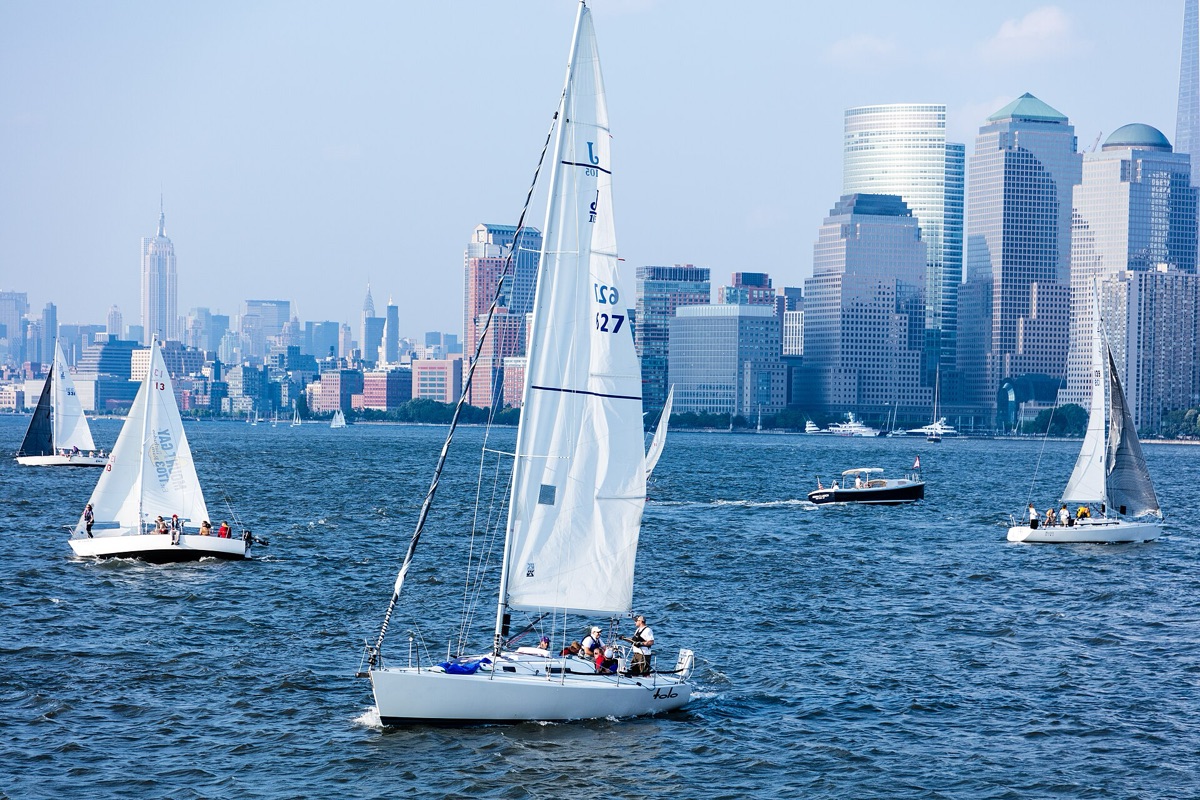 yacht a marina