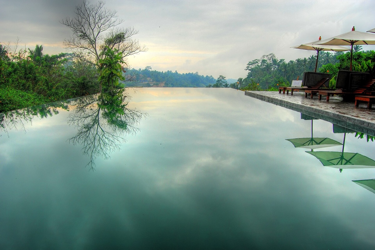 infinity pool overlooking ocean