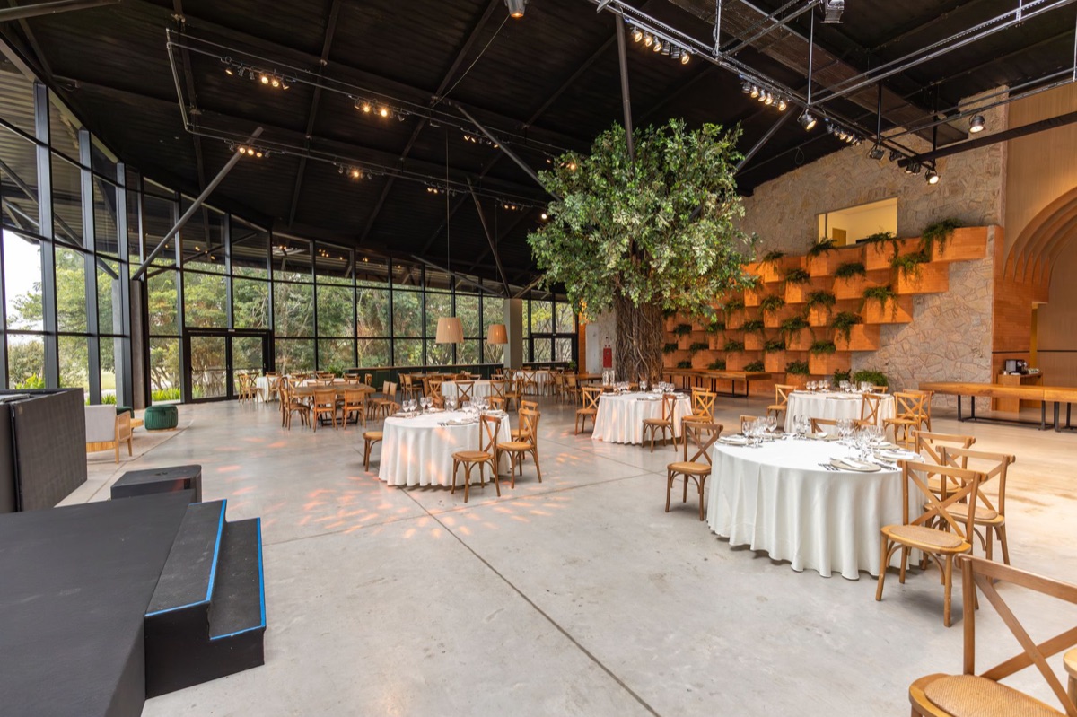 all-inclusive resort dining area