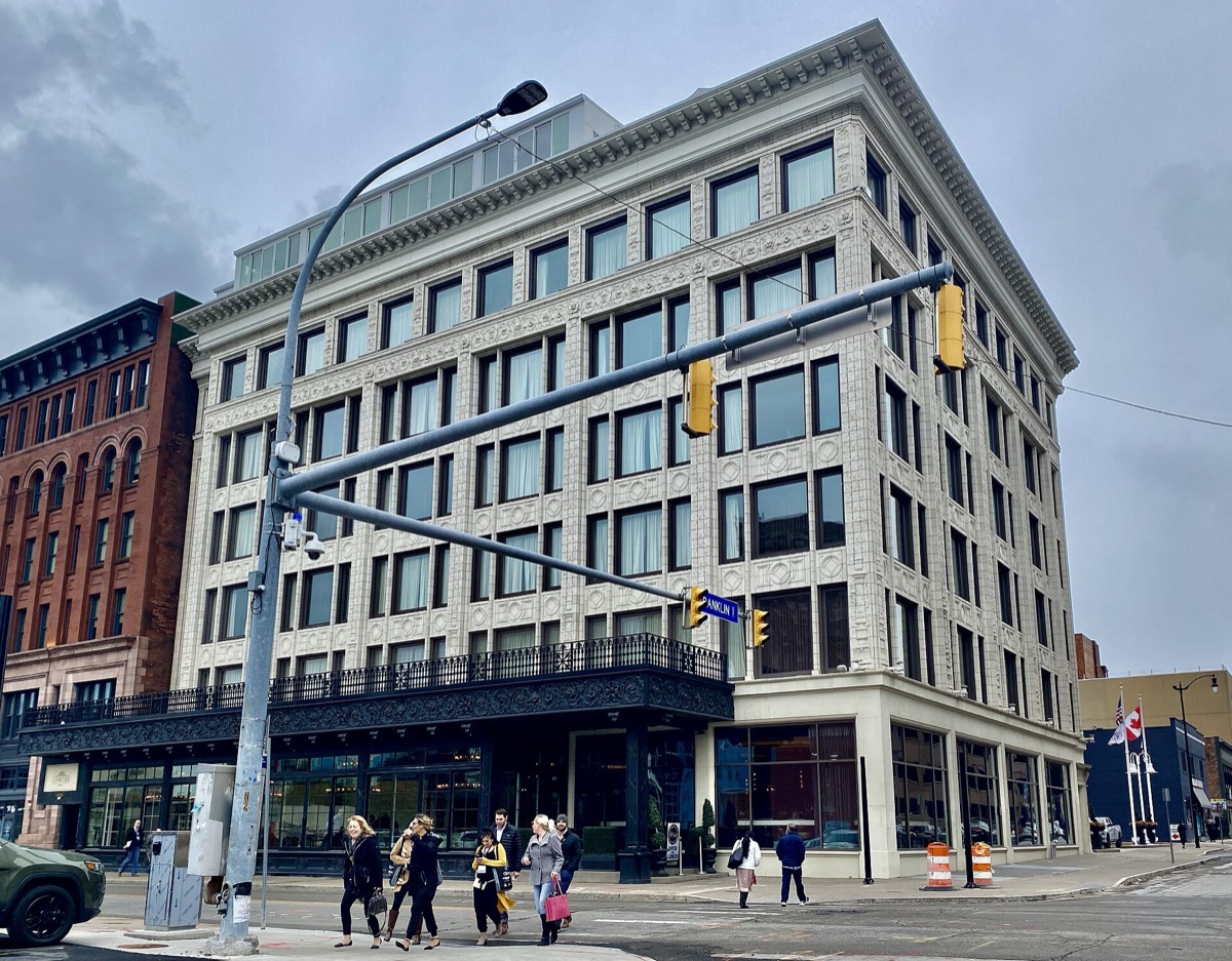 Luxury hotel investor