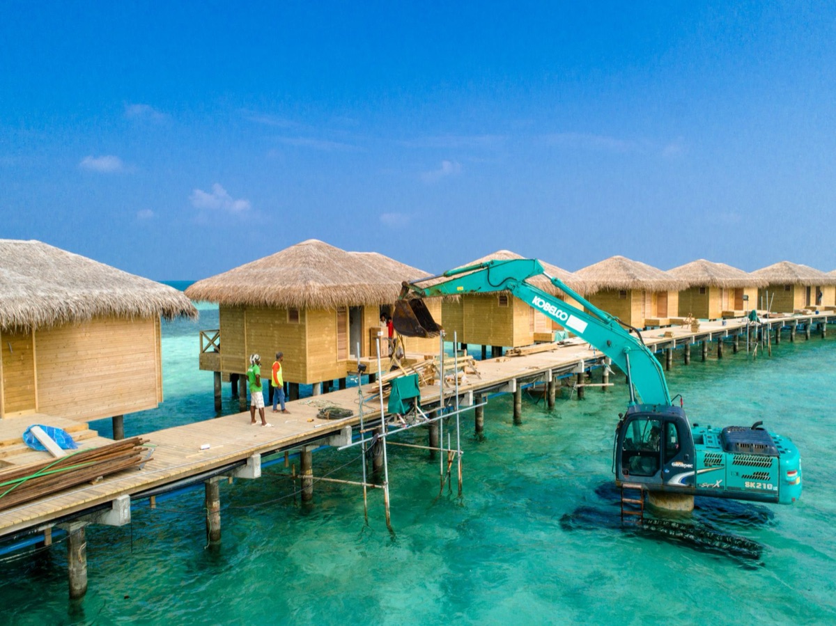 site de construção de resort luxuoso